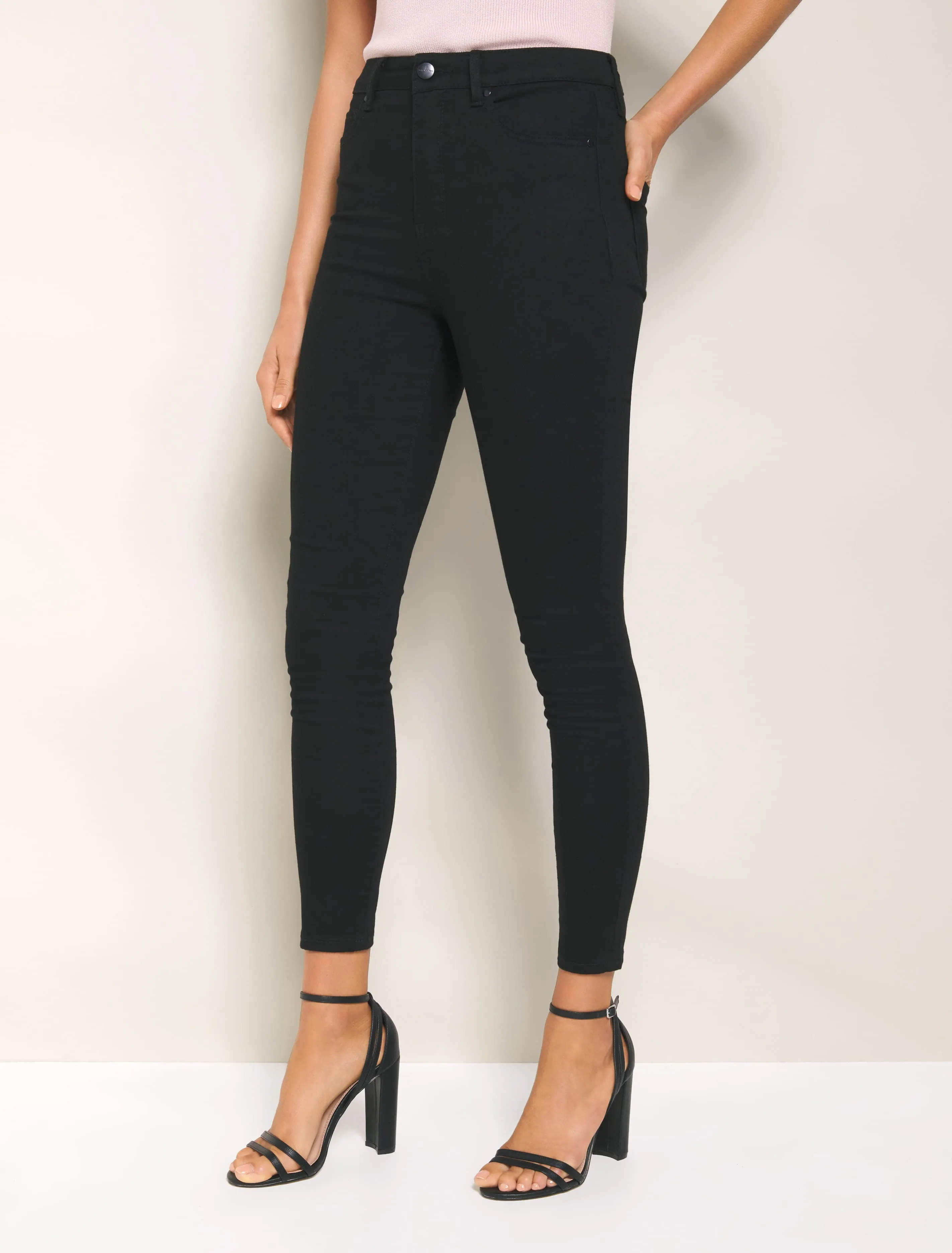 Bella Petite High Rise Sculpting Jean