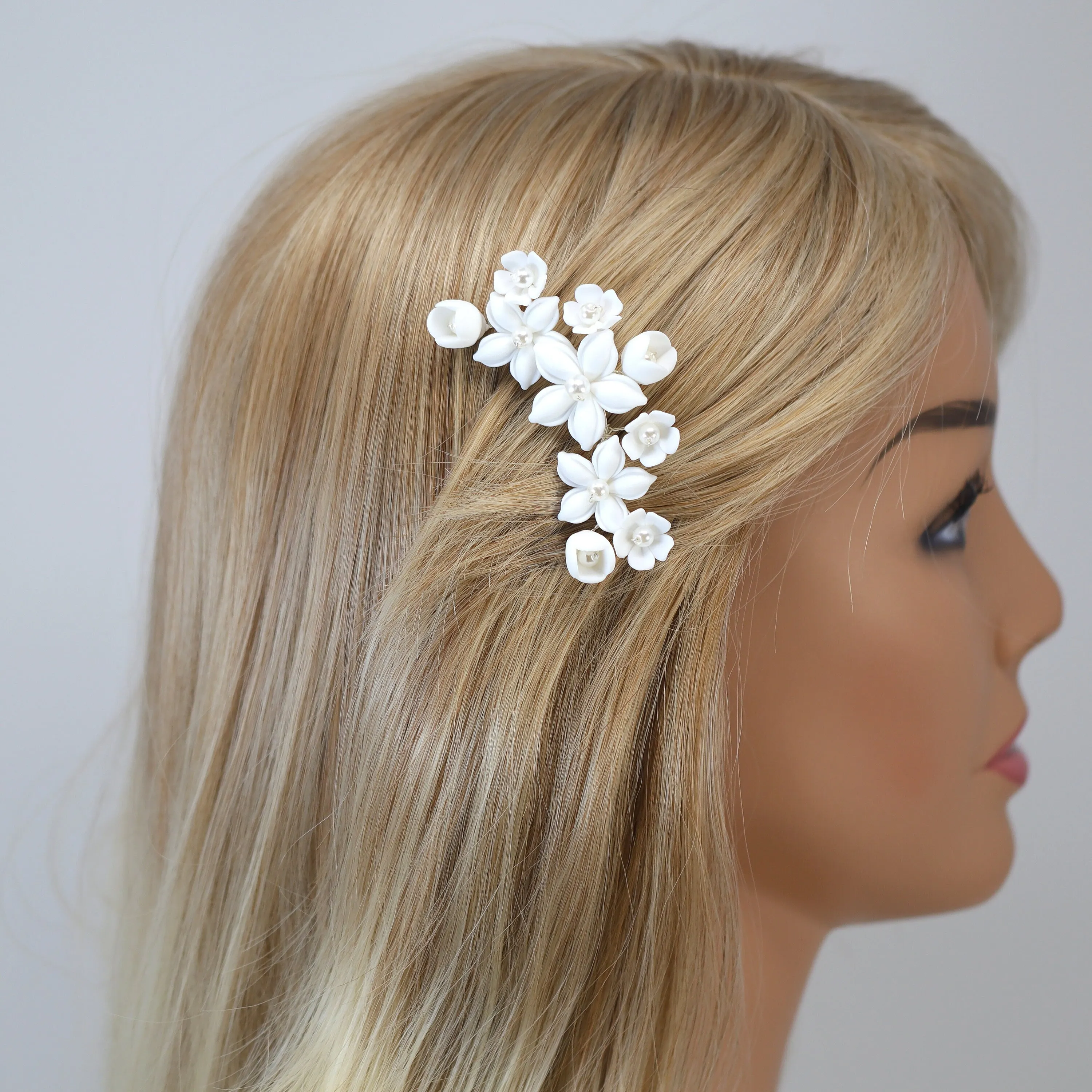 Ceramic White Lily flower Pearl Hair comb,  Bridal Hair piece, Bridal Hair Accessories, Wedding Hair Accessory.