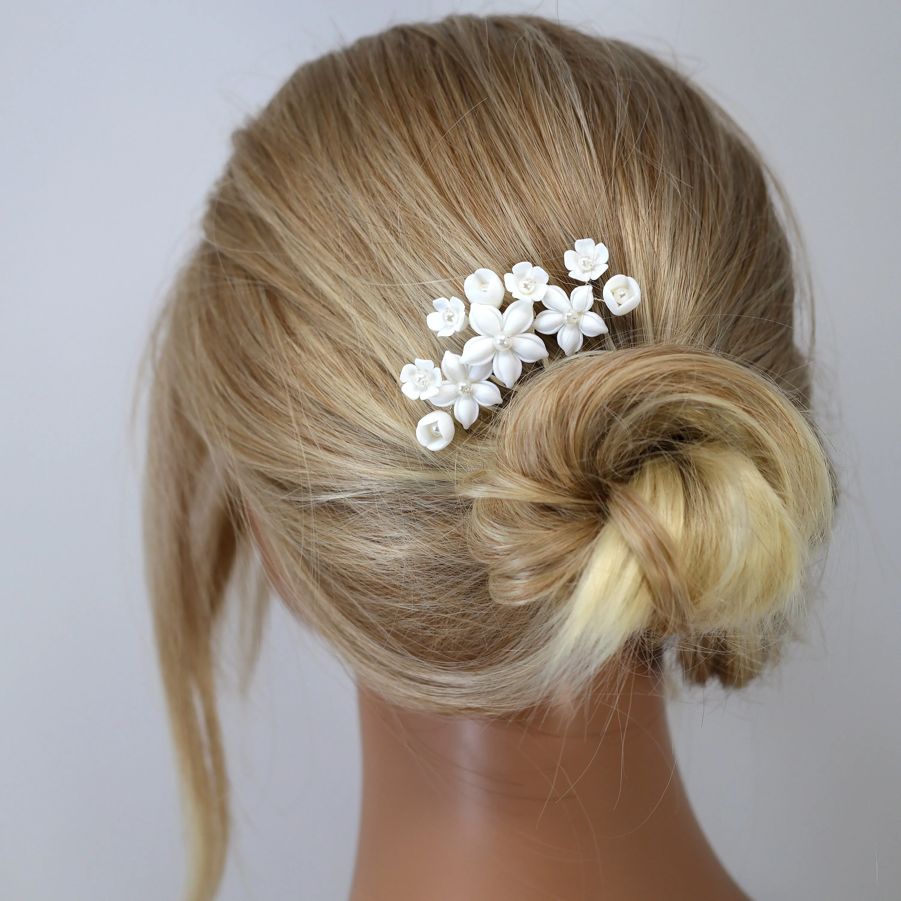 Ceramic White Lily flower Pearl Hair comb,  Bridal Hair piece, Bridal Hair Accessories, Wedding Hair Accessory.