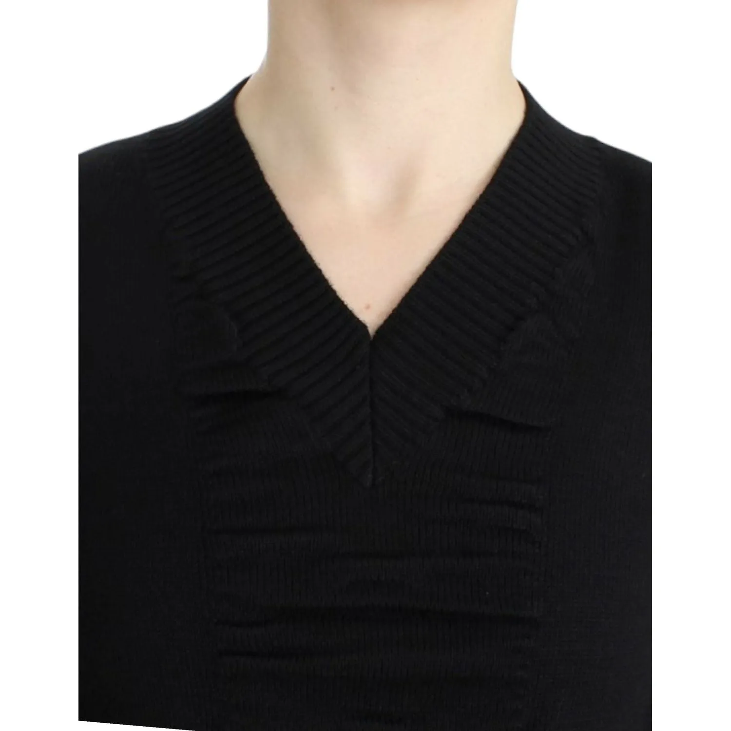 Costume National Elegant V-Neck Lightweight Sweater