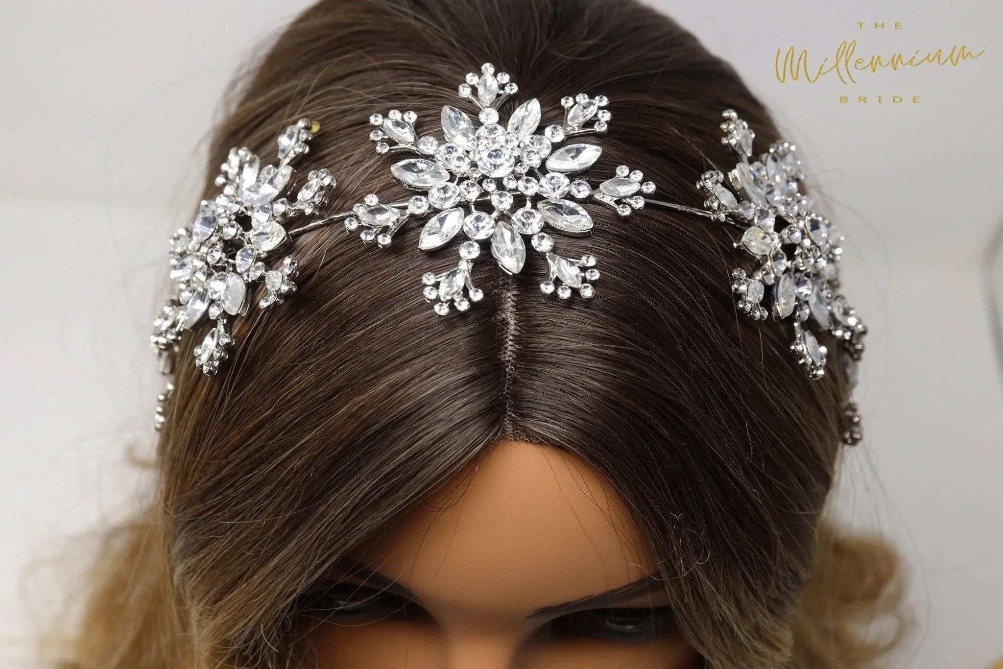 Crystals Floral Snowflake Headpiece, Hair Vine Headband, Bridal Hair Vine, Rhinestone Headband, Delicate Headband, Hair accessories.