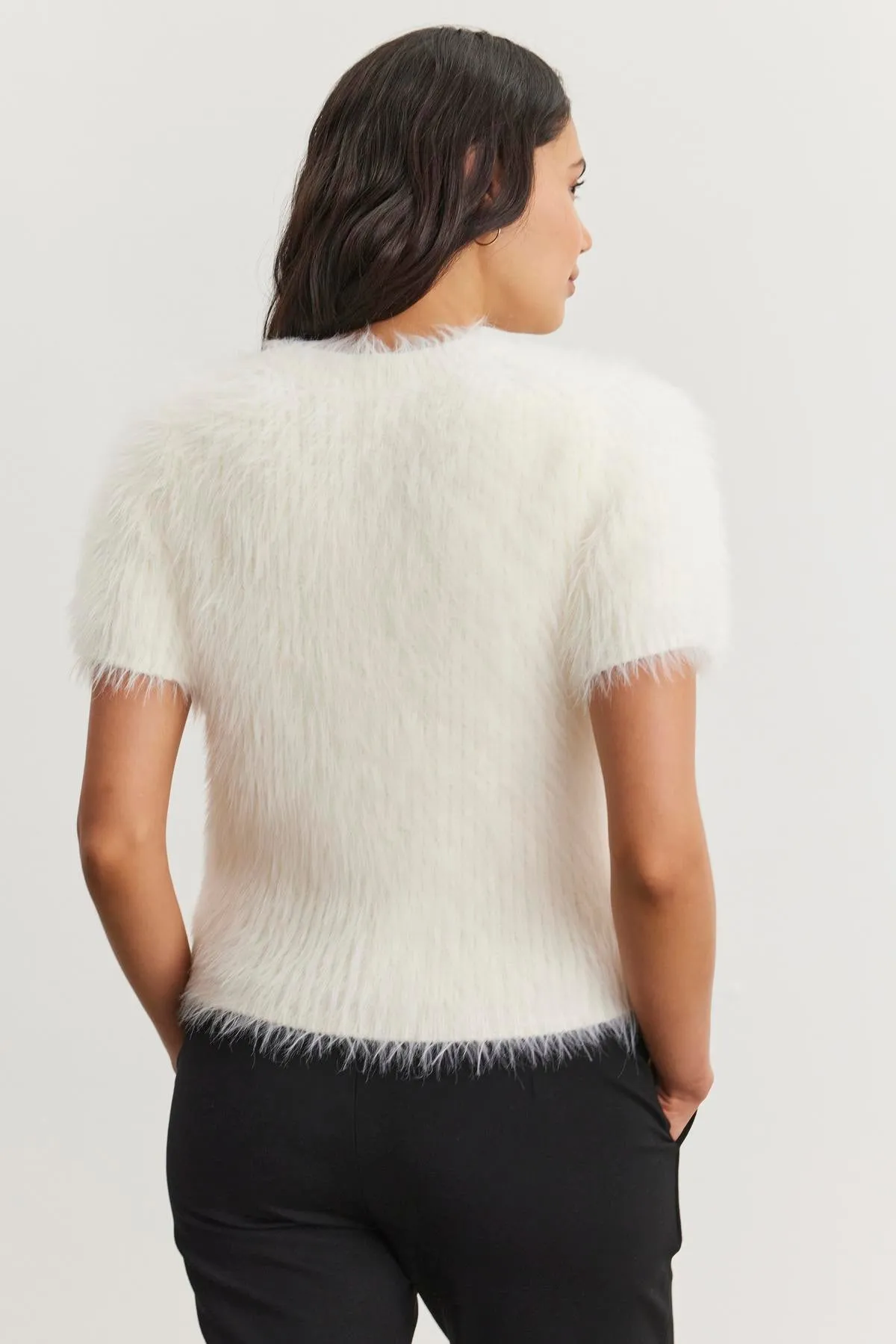 EILA FEATHER YARN SWEATER