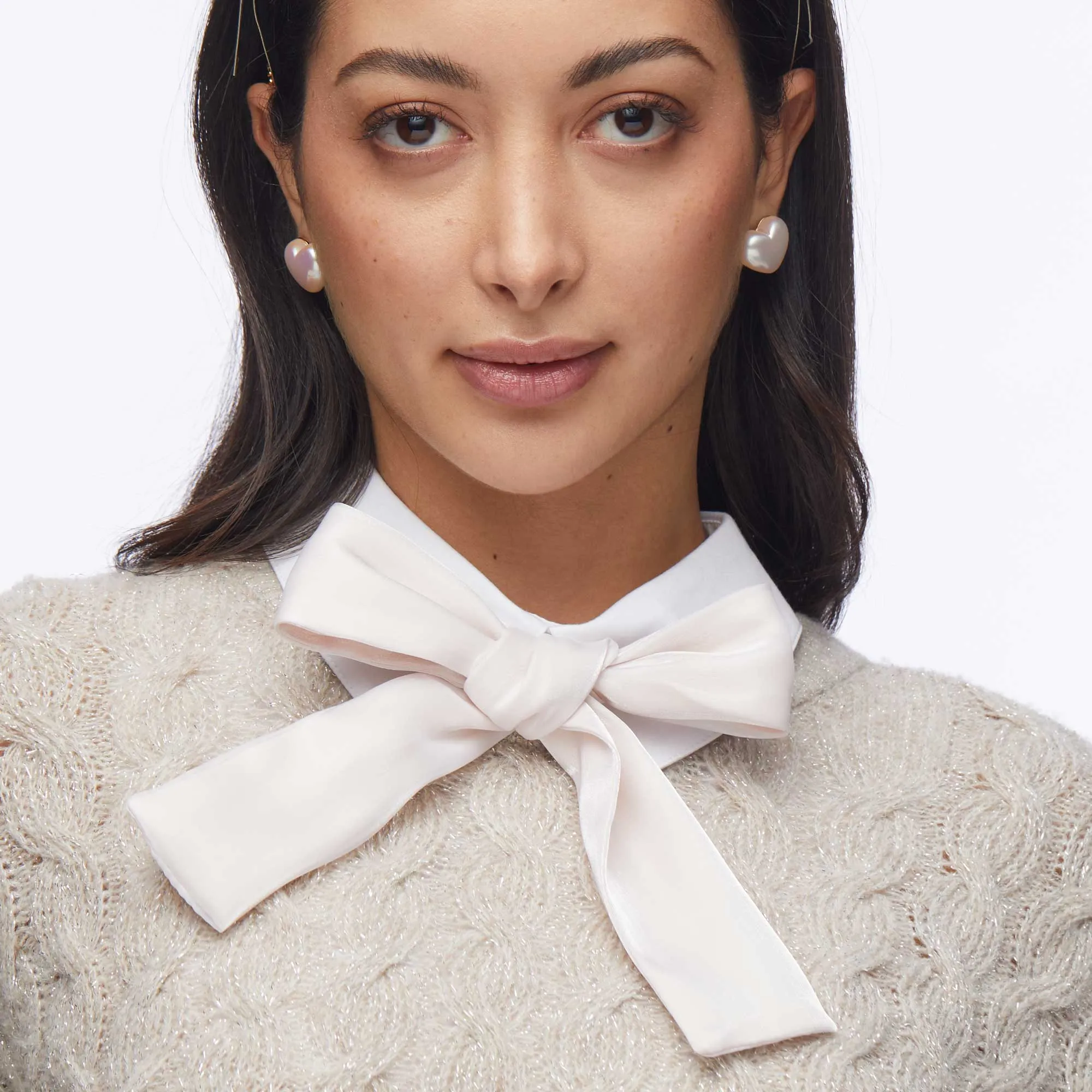 IVORY KIRA BOW COLLAR