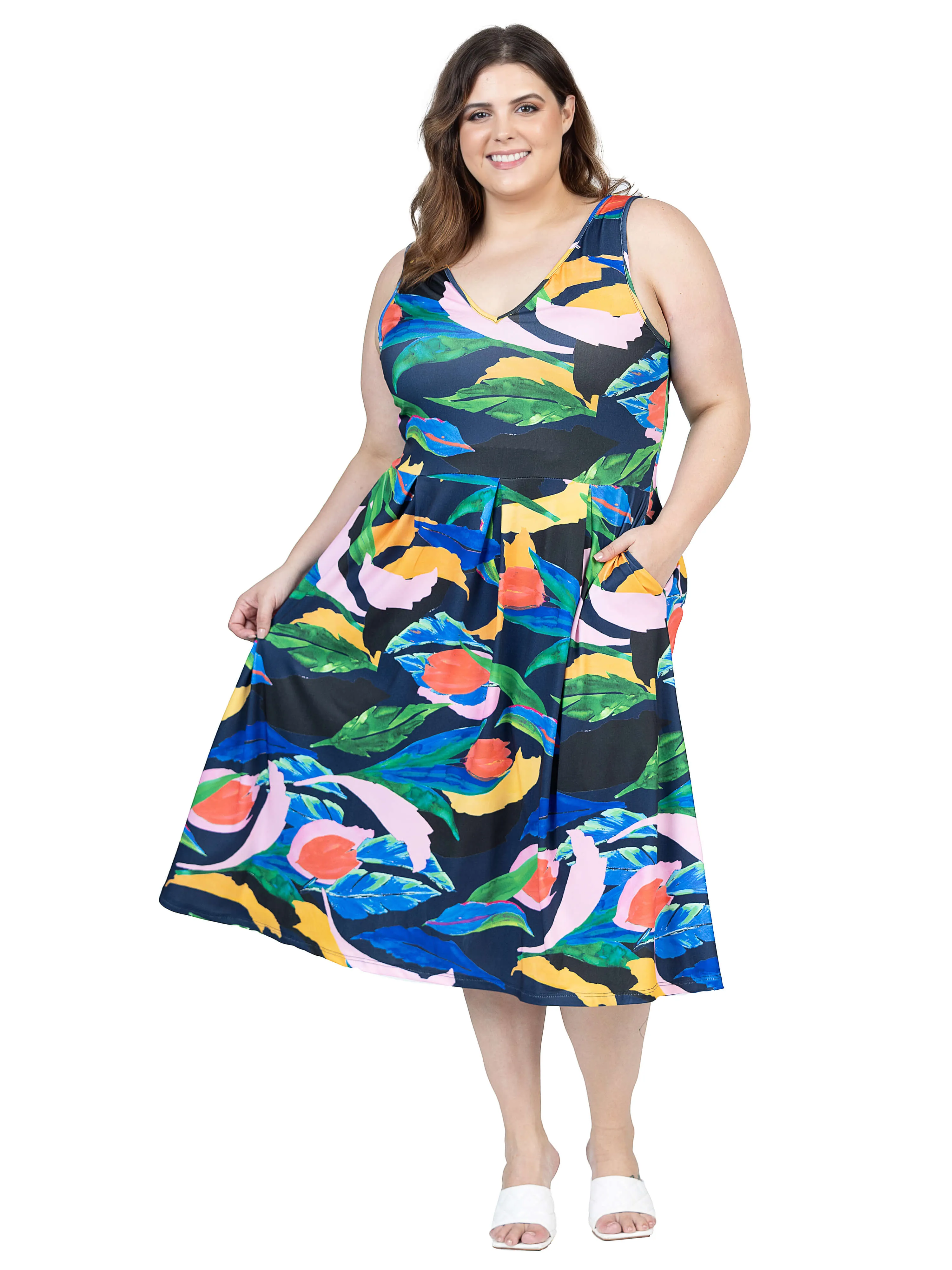 Plus Size Midi Length Multicolor Sleeveless Pleated Pocket Dress