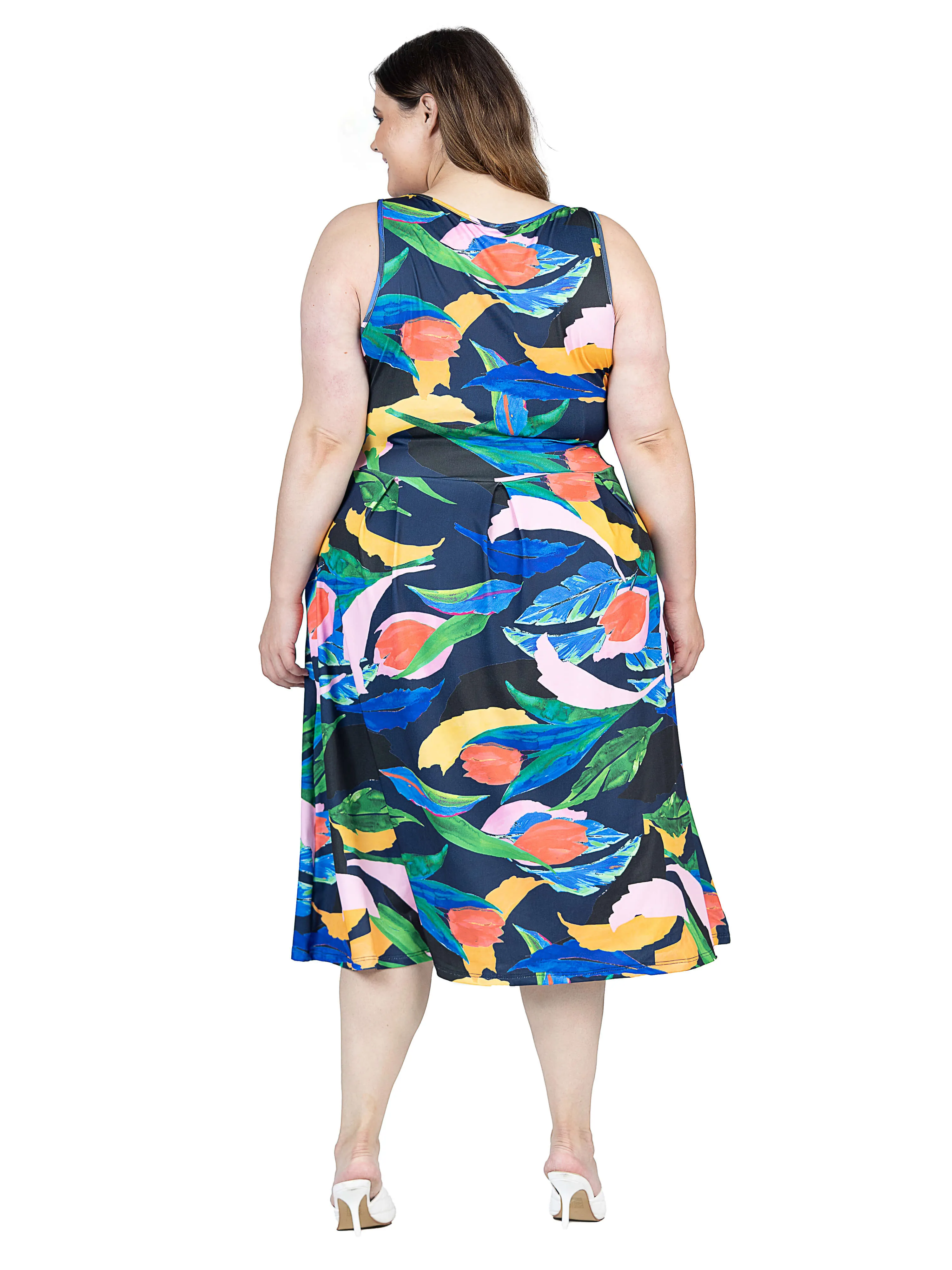 Plus Size Midi Length Multicolor Sleeveless Pleated Pocket Dress