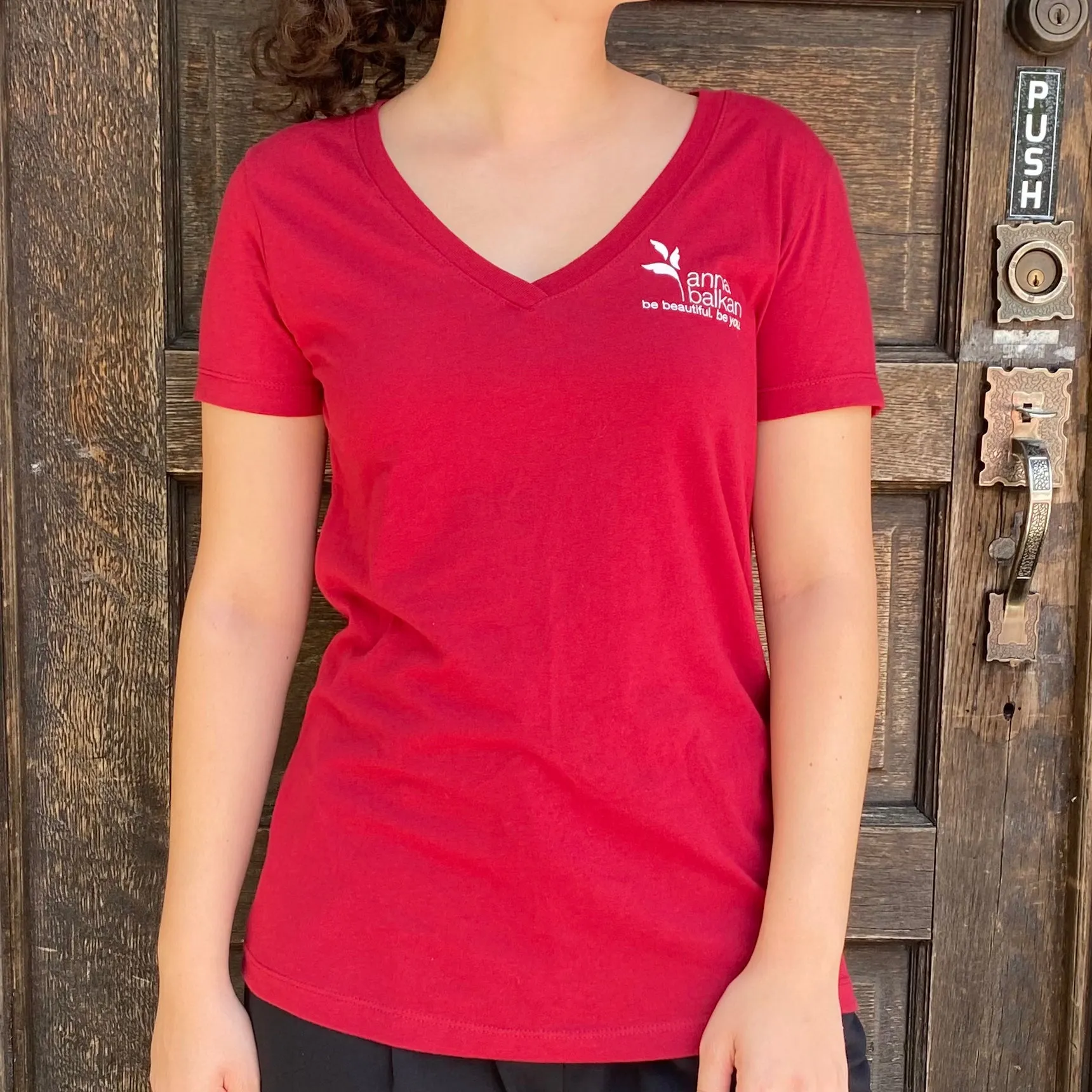 Sale! Anna Balkan T-Shirt – Comfortable Elegance for Everyday Wear