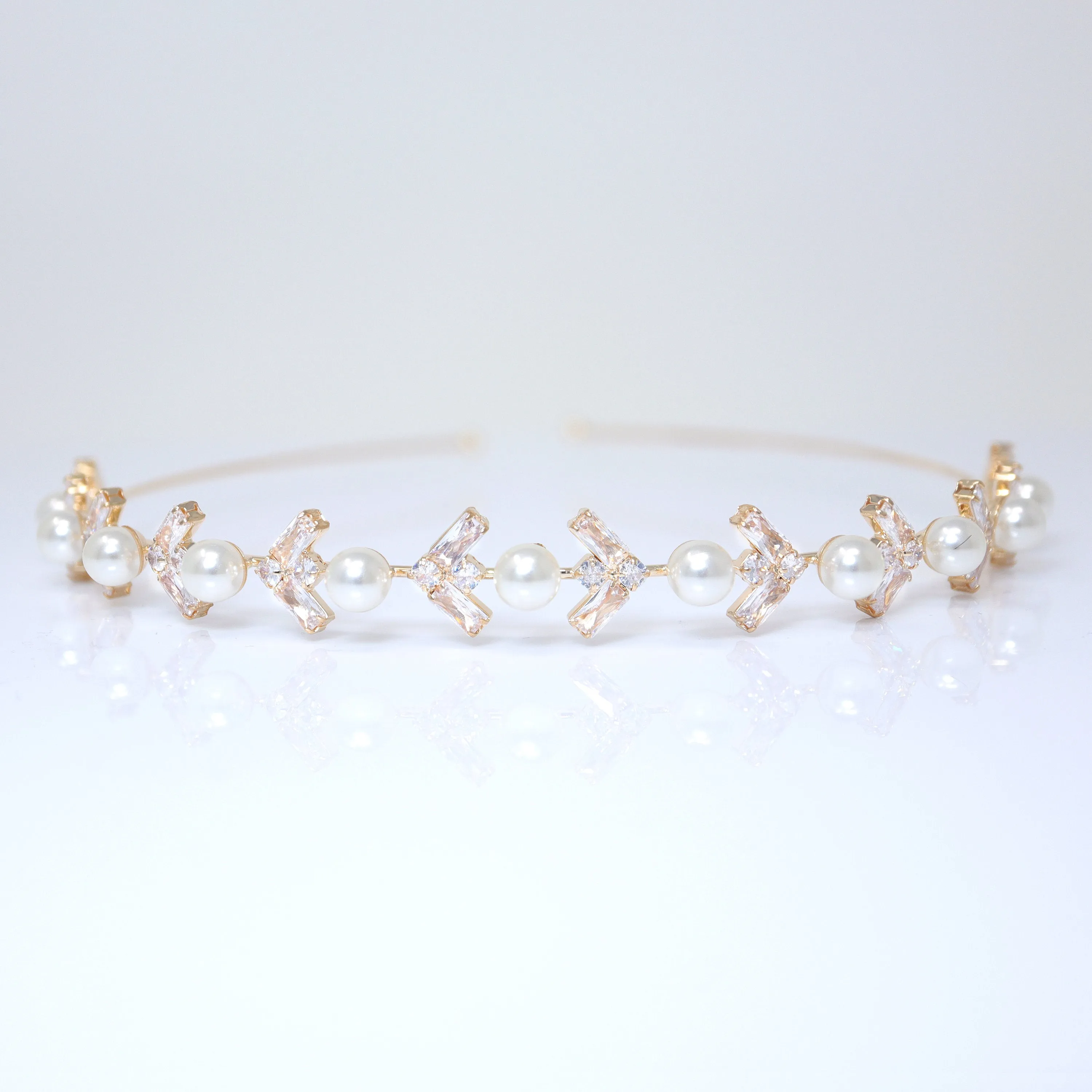 Swarovski Crystals Faux Pearls Dainty Headband, Bridal Hair Vine, Delicate Headband, Hair accessories.