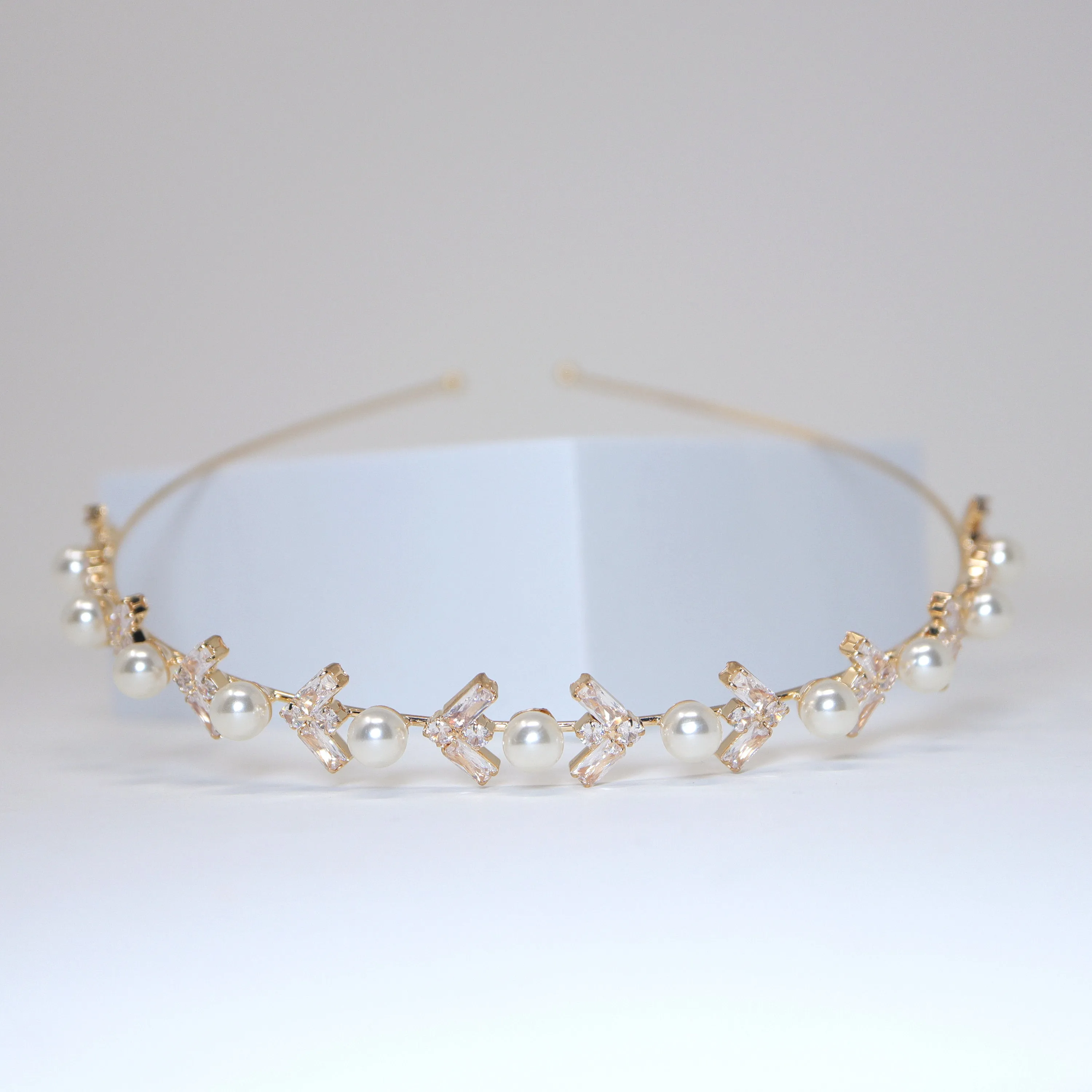 Swarovski Crystals Faux Pearls Dainty Headband, Bridal Hair Vine, Delicate Headband, Hair accessories.