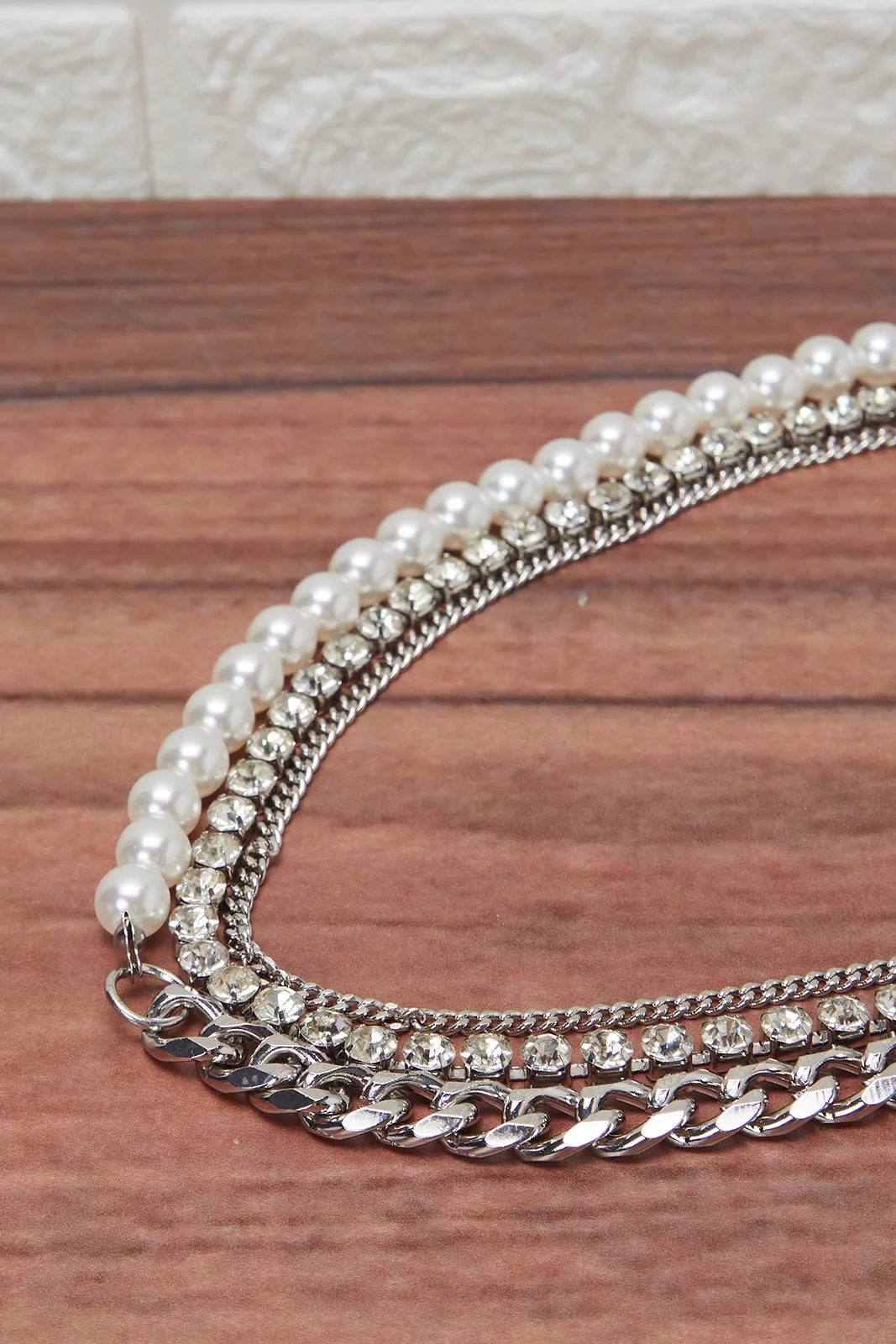 Women Silver Pearls Necklace