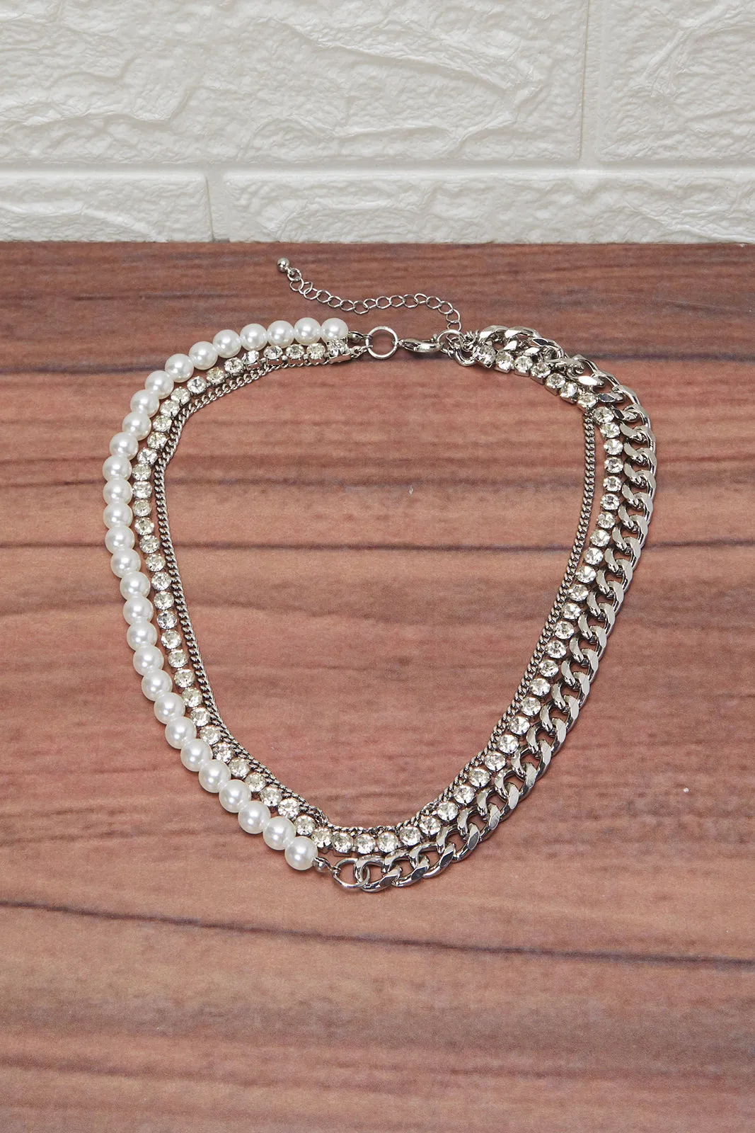 Women Silver Pearls Necklace